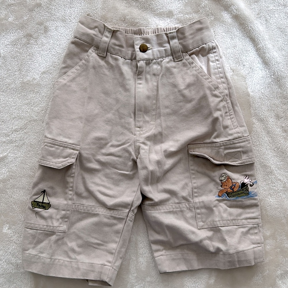 Disney Winnie the Pooh Cargo Shorts Size 3x